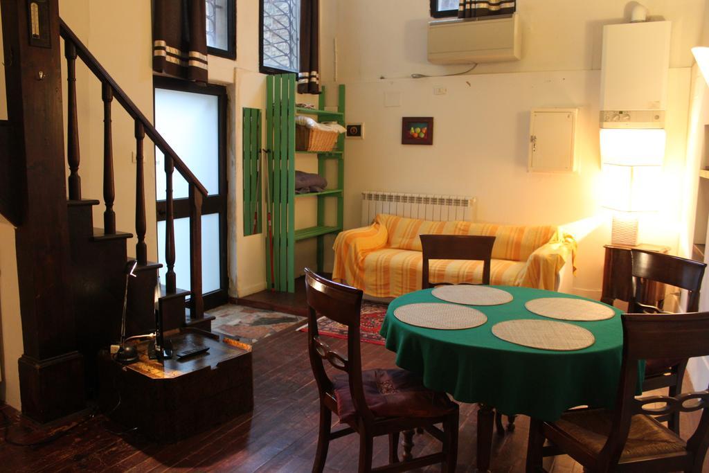Mimi'S Studios Venice Room photo